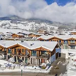 Апартаменты Luxury Tauern Walchen Kaprun 4 *