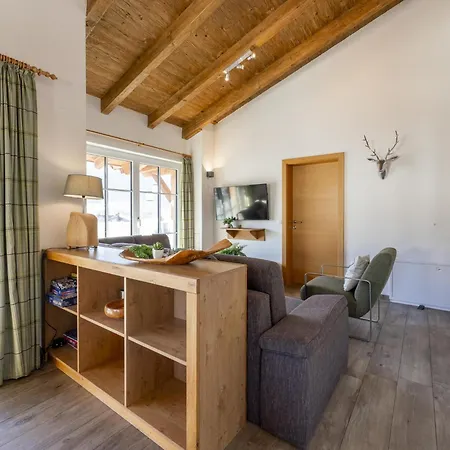 Luxury Tauern Walchen Kaprun 4 ピーゼンドルフ