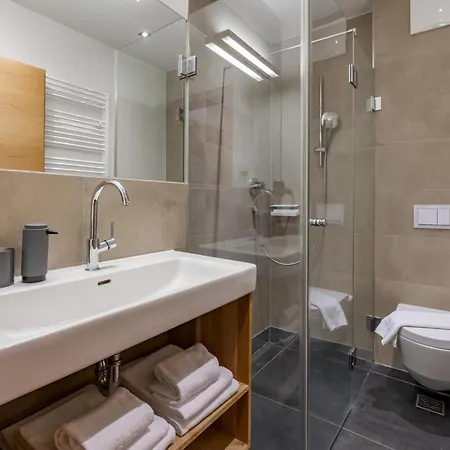 Апартаменты Luxury Tauern Walchen Kaprun 4 *