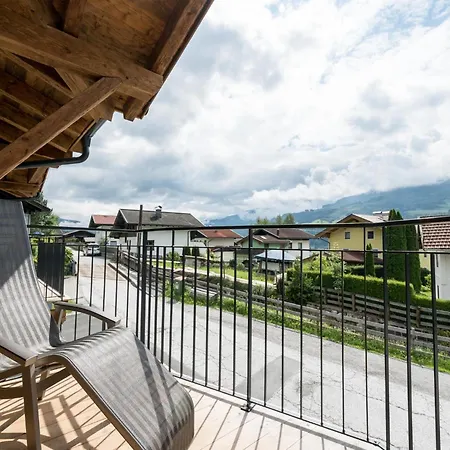 Luxury Tauern Walchen Kaprun 4 * بيسندورف